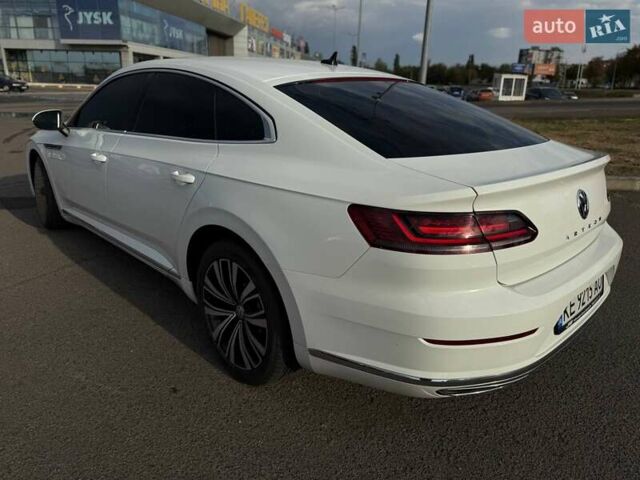 Белый Фольксваген Arteon, объемом двигателя 1.98 л и пробегом 135 тыс. км за 20800 $, фото 23 на Automoto.ua