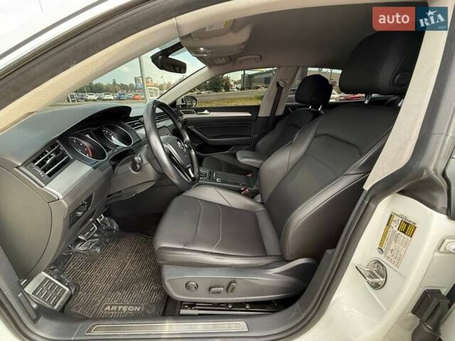 Белый Фольксваген Arteon, объемом двигателя 1.98 л и пробегом 135 тыс. км за 20800 $, фото 26 на Automoto.ua