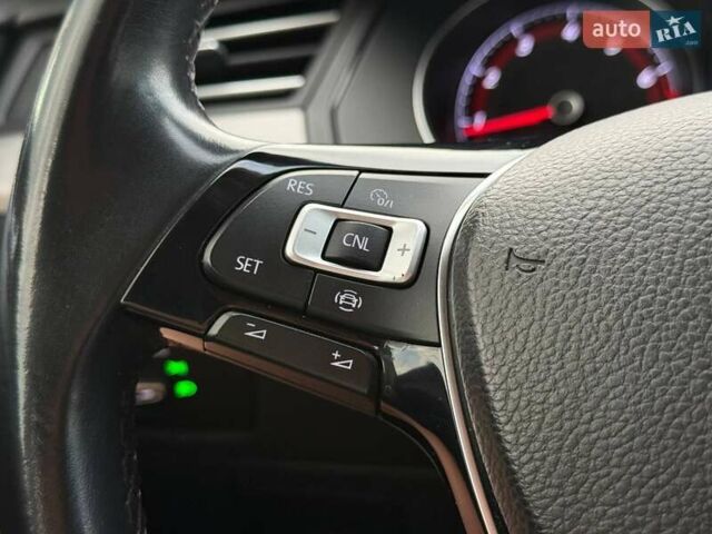 Белый Фольксваген Arteon, объемом двигателя 1.98 л и пробегом 135 тыс. км за 20800 $, фото 41 на Automoto.ua