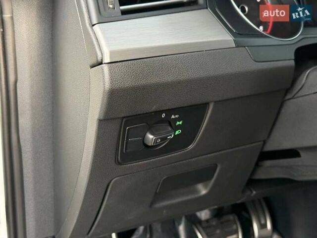 Белый Фольксваген Arteon, объемом двигателя 1.98 л и пробегом 135 тыс. км за 20800 $, фото 34 на Automoto.ua