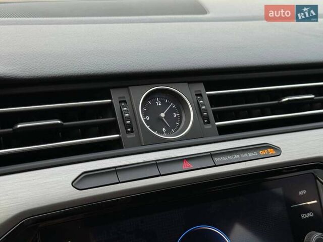 Белый Фольксваген Arteon, объемом двигателя 1.98 л и пробегом 135 тыс. км за 20800 $, фото 45 на Automoto.ua