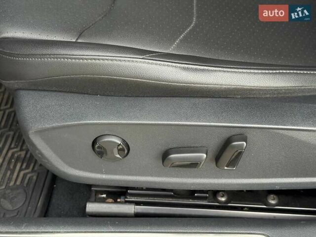 Белый Фольксваген Arteon, объемом двигателя 1.98 л и пробегом 135 тыс. км за 20800 $, фото 32 на Automoto.ua