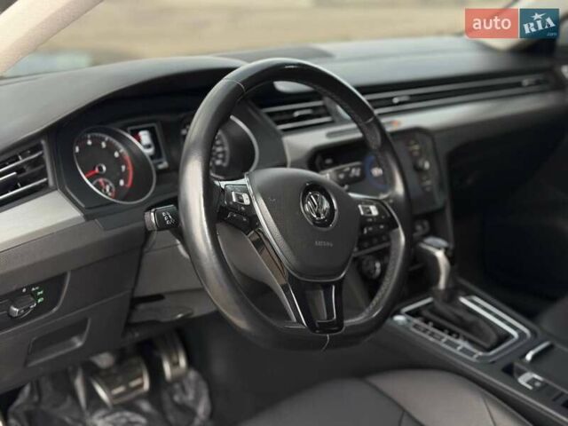 Белый Фольксваген Arteon, объемом двигателя 1.98 л и пробегом 135 тыс. км за 20800 $, фото 33 на Automoto.ua