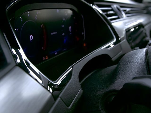 Белый Фольксваген Arteon, объемом двигателя 2 л и пробегом 126 тыс. км за 23500 $, фото 7 на Automoto.ua