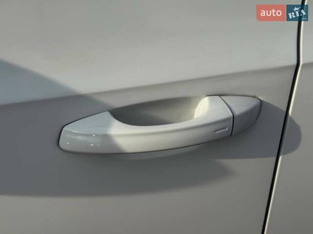Белый Фольксваген Arteon, объемом двигателя 1.98 л и пробегом 135 тыс. км за 20800 $, фото 13 на Automoto.ua