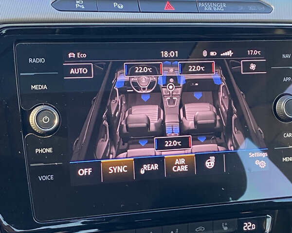 Белый Фольксваген Arteon, объемом двигателя 1.97 л и пробегом 97 тыс. км за 27900 $, фото 20 на Automoto.ua