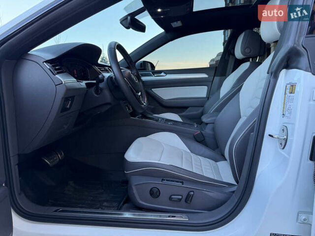 Белый Фольксваген Arteon, объемом двигателя 1.98 л и пробегом 77 тыс. км за 24500 $, фото 12 на Automoto.ua