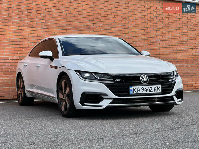 Белый Фольксваген Arteon, объемом двигателя 1.98 л и пробегом 36 тыс. км за 27900 $, фото 3 на Automoto.ua