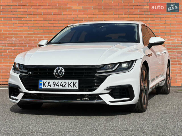 Белый Фольксваген Arteon, объемом двигателя 1.98 л и пробегом 36 тыс. км за 27900 $, фото 9 на Automoto.ua