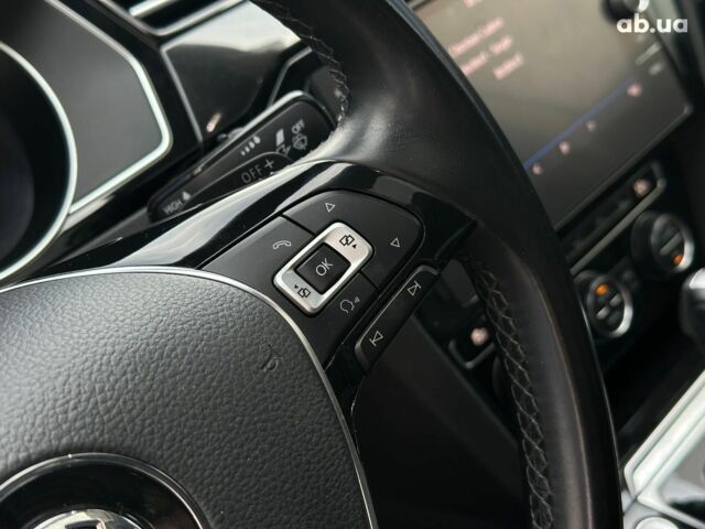 Черный Фольксваген Arteon, объемом двигателя 2 л и пробегом 226 тыс. км за 25990 $, фото 17 на Automoto.ua
