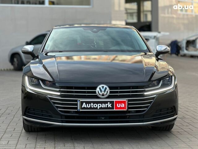 Черный Фольксваген Arteon, объемом двигателя 2 л и пробегом 226 тыс. км за 25990 $, фото 1 на Automoto.ua