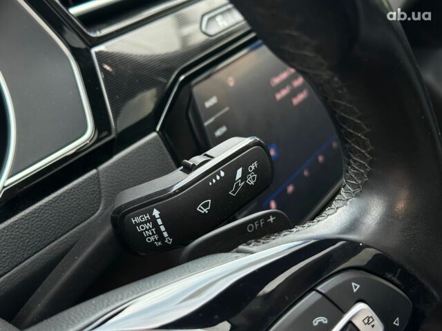 Черный Фольксваген Arteon, объемом двигателя 2 л и пробегом 226 тыс. км за 25990 $, фото 15 на Automoto.ua