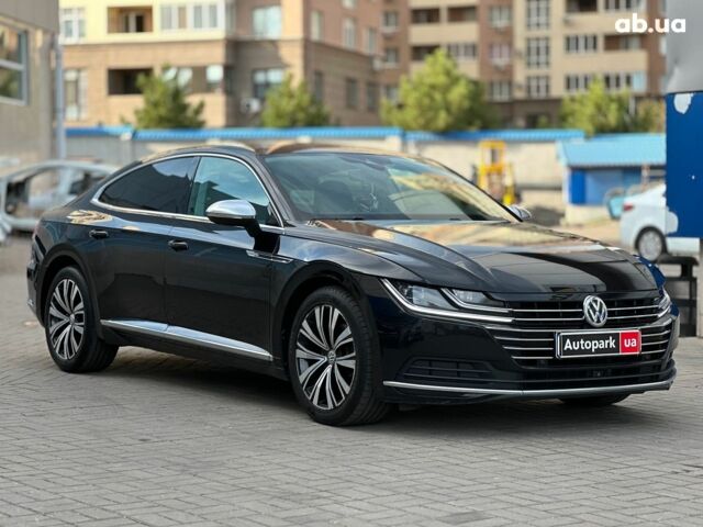 Черный Фольксваген Arteon, объемом двигателя 2 л и пробегом 226 тыс. км за 25990 $, фото 2 на Automoto.ua