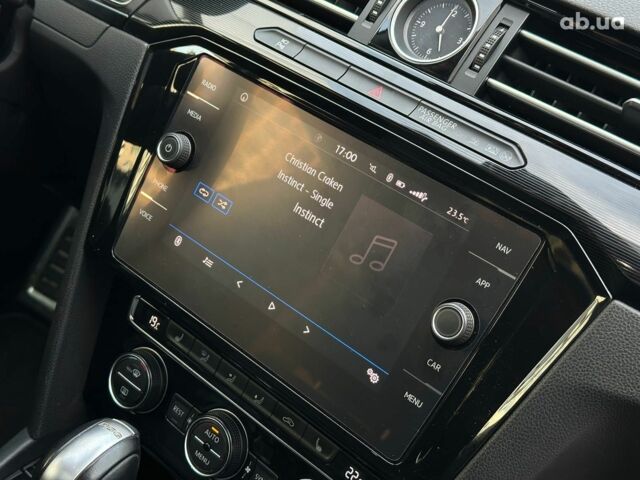 Черный Фольксваген Arteon, объемом двигателя 2 л и пробегом 226 тыс. км за 25990 $, фото 35 на Automoto.ua