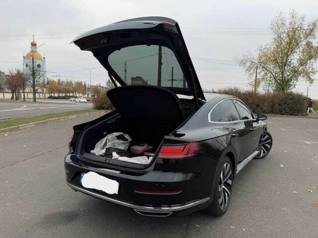 Черный Фольксваген Arteon, объемом двигателя 0 л и пробегом 117 тыс. км за 26000 $, фото 9 на Automoto.ua