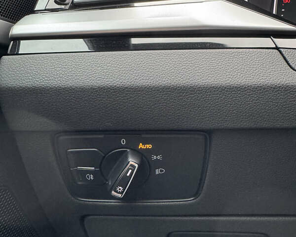 Черный Фольксваген Arteon, объемом двигателя 1.97 л и пробегом 44 тыс. км за 45000 $, фото 25 на Automoto.ua