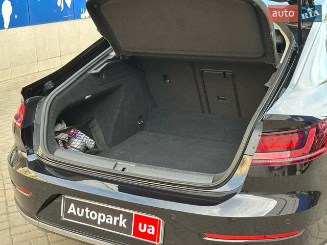 Черный Фольксваген Arteon, объемом двигателя 2 л и пробегом 226 тыс. км за 25990 $, фото 21 на Automoto.ua