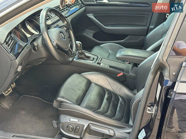 Черный Фольксваген Arteon, объемом двигателя 2 л и пробегом 226 тыс. км за 25990 $, фото 7 на Automoto.ua