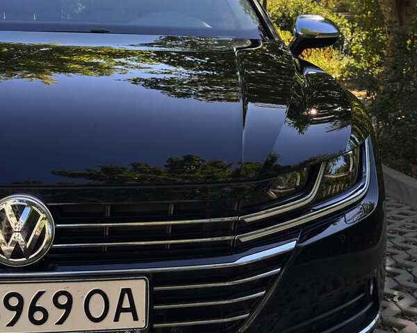 Черный Фольксваген Arteon, объемом двигателя 2 л и пробегом 176 тыс. км за 27000 $, фото 3 на Automoto.ua