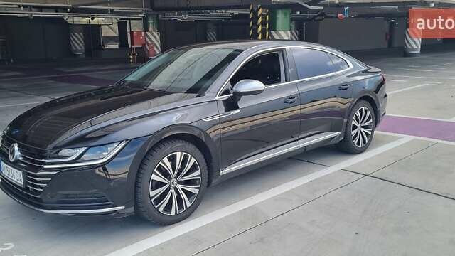 Черный Фольксваген Arteon, объемом двигателя 2 л и пробегом 70 тыс. км за 32700 $, фото 10 на Automoto.ua