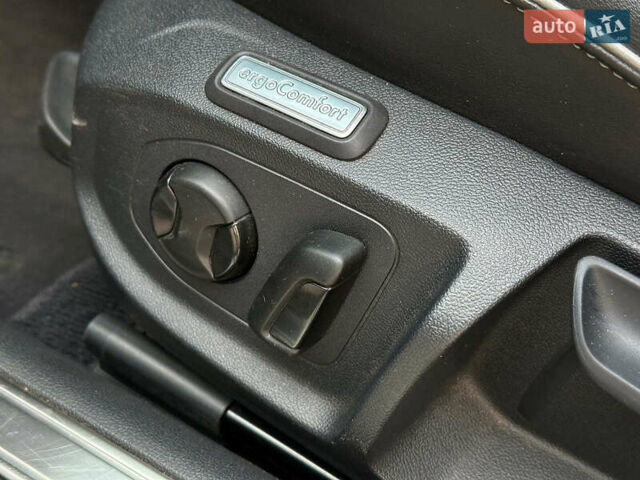 Черный Фольксваген Arteon, объемом двигателя 2 л и пробегом 226 тыс. км за 25990 $, фото 12 на Automoto.ua