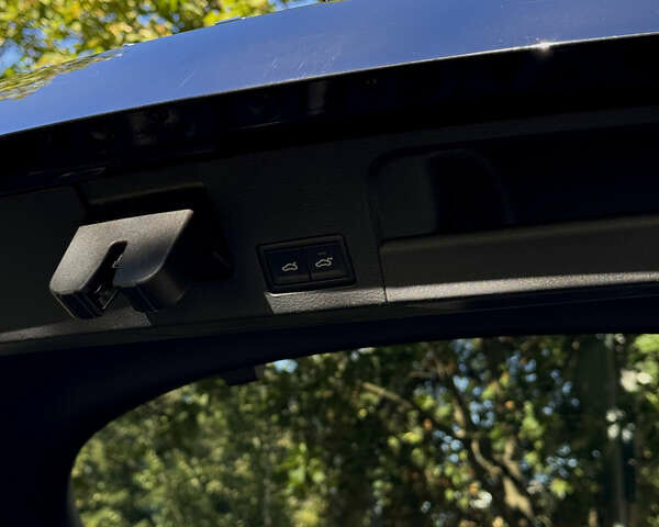 Черный Фольксваген Arteon, объемом двигателя 2 л и пробегом 176 тыс. км за 27000 $, фото 37 на Automoto.ua