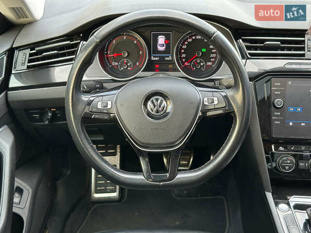 Черный Фольксваген Arteon, объемом двигателя 2 л и пробегом 226 тыс. км за 25990 $, фото 25 на Automoto.ua