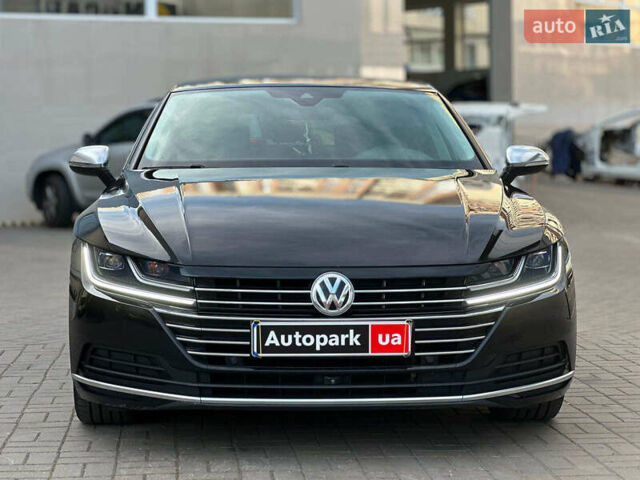 Черный Фольксваген Arteon, объемом двигателя 2 л и пробегом 226 тыс. км за 25990 $, фото 1 на Automoto.ua