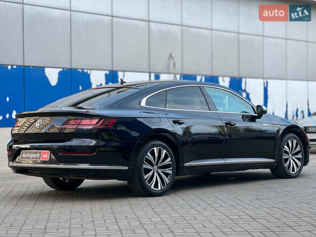 Черный Фольксваген Arteon, объемом двигателя 2 л и пробегом 226 тыс. км за 25990 $, фото 3 на Automoto.ua