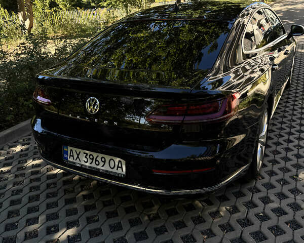 Черный Фольксваген Arteon, объемом двигателя 2 л и пробегом 176 тыс. км за 27000 $, фото 6 на Automoto.ua