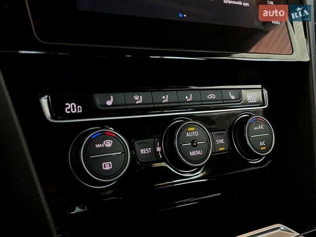 Черный Фольксваген Arteon, объемом двигателя 1.98 л и пробегом 241 тыс. км за 21800 $, фото 42 на Automoto.ua