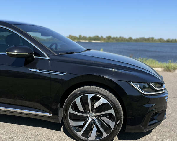 Черный Фольксваген Arteon, объемом двигателя 1.98 л и пробегом 55 тыс. км за 34000 $, фото 3 на Automoto.ua
