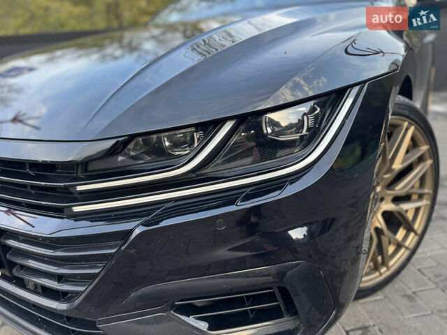 Черный Фольксваген Arteon, объемом двигателя 1.98 л и пробегом 88 тыс. км за 32500 $, фото 6 на Automoto.ua