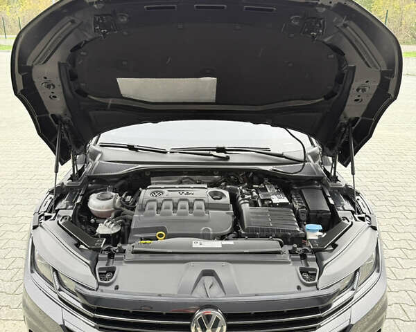 Фольксваген Arteon 2018 у Дубно на Automoto.ua Чорний Фольксваген Arteon, об'ємом двигуна 1.97 л та пробігом 126 тис. км за 29600 $, фото 11 на Automoto.ua