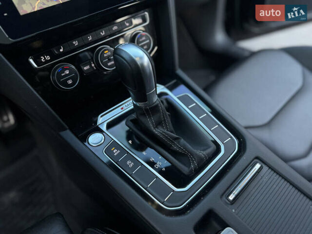 Черный Фольксваген Arteon, объемом двигателя 1.98 л и пробегом 88 тыс. км за 32500 $, фото 40 на Automoto.ua