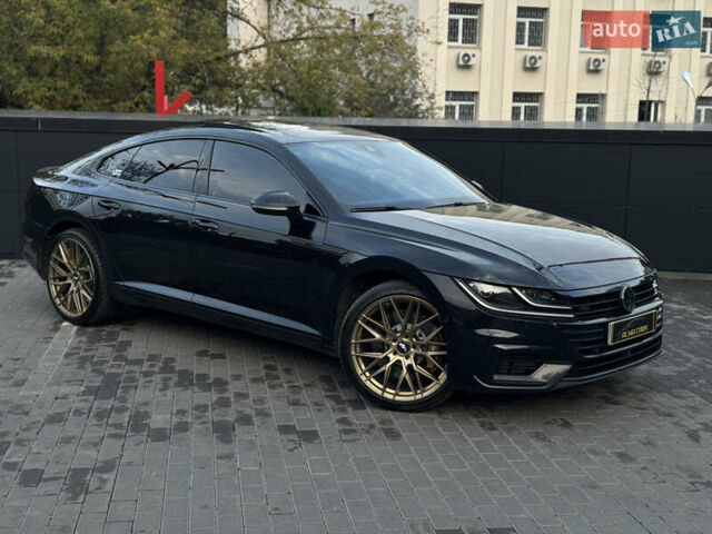 Черный Фольксваген Arteon, объемом двигателя 1.98 л и пробегом 88 тыс. км за 32500 $, фото 5 на Automoto.ua