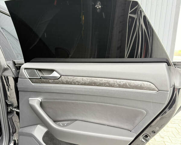 Фольксваген Arteon 2018 у Дубно на Automoto.ua Чорний Фольксваген Arteon, об'ємом двигуна 1.97 л та пробігом 126 тис. км за 29600 $, фото 31 на Automoto.ua