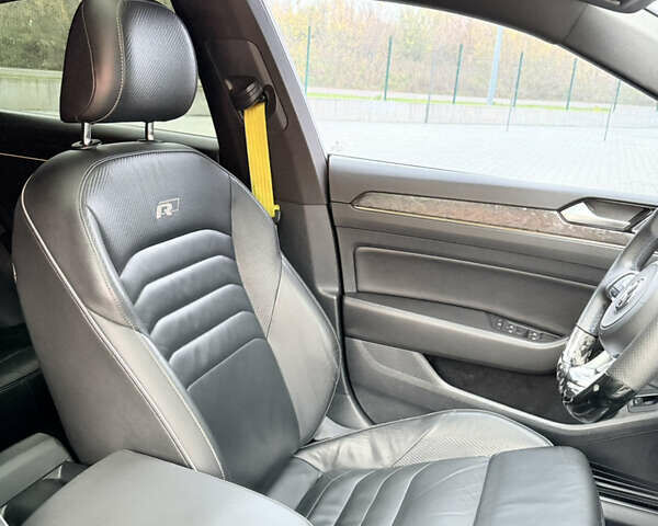 Фольксваген Arteon 2018 у Дубно на Automoto.ua Чорний Фольксваген Arteon, об'ємом двигуна 1.97 л та пробігом 126 тис. км за 29600 $, фото 24 на Automoto.ua