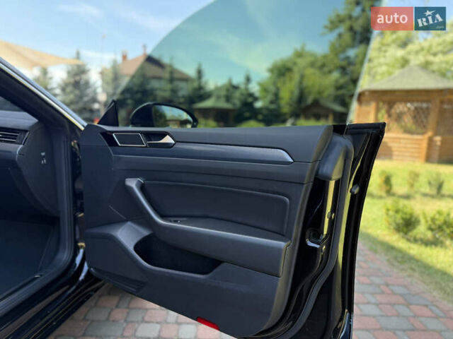 Черный Фольксваген Arteon, объемом двигателя 1.98 л и пробегом 204 тыс. км за 25999 $, фото 21 на Automoto.ua
