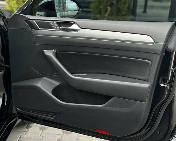 Чорний Фольксваген Arteon, об'ємом двигуна 1.98 л та пробігом 40 тис. км за 21799 $, фото 30 на Automoto.ua