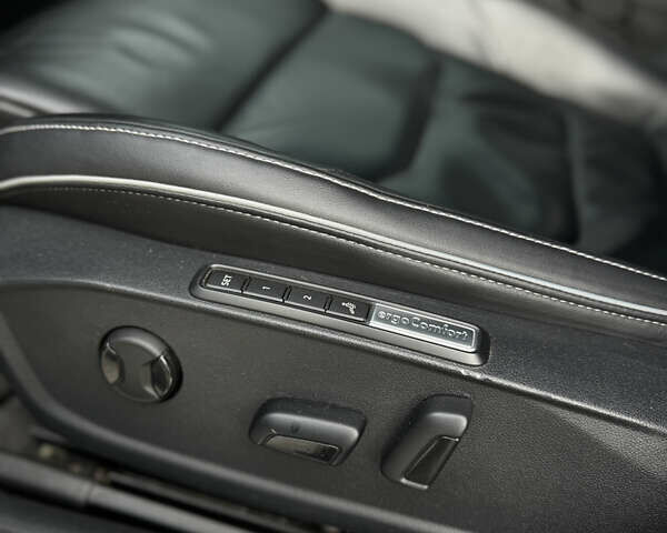 Чорний Фольксваген Arteon, об'ємом двигуна 1.98 л та пробігом 40 тис. км за 21799 $, фото 21 на Automoto.ua