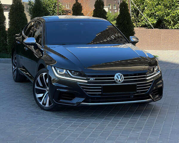 Черный Фольксваген Arteon, объемом двигателя 1.97 л и пробегом 81 тыс. км за 27000 $, фото 3 на Automoto.ua