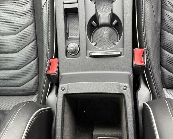 Черный Фольксваген Arteon, объемом двигателя 1.98 л и пробегом 107 тыс. км за 29000 $, фото 39 на Automoto.ua