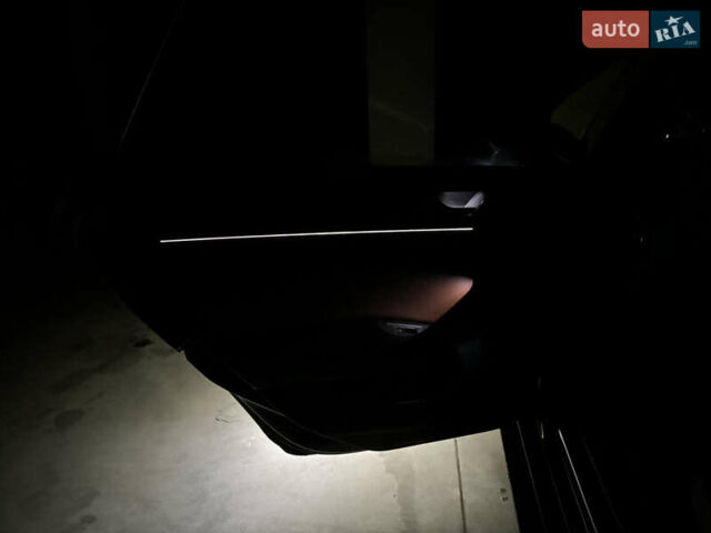 Черный Фольксваген Arteon, объемом двигателя 2 л и пробегом 105 тыс. км за 22400 $, фото 38 на Automoto.ua