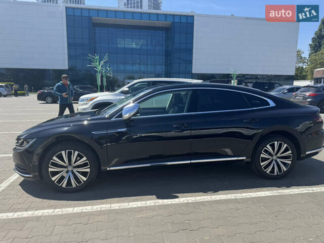 Черный Фольксваген Arteon, объемом двигателя 2 л и пробегом 51 тыс. км за 25700 $, фото 3 на Automoto.ua