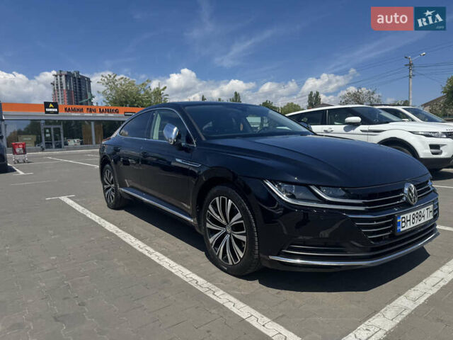 Черный Фольксваген Arteon, объемом двигателя 2 л и пробегом 51 тыс. км за 25700 $, фото 2 на Automoto.ua