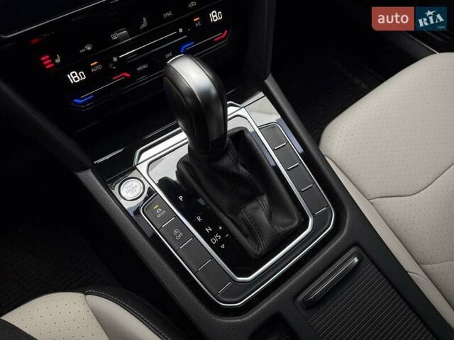 Черный Фольксваген Arteon, объемом двигателя 1.98 л и пробегом 91 тыс. км за 28990 $, фото 21 на Automoto.ua