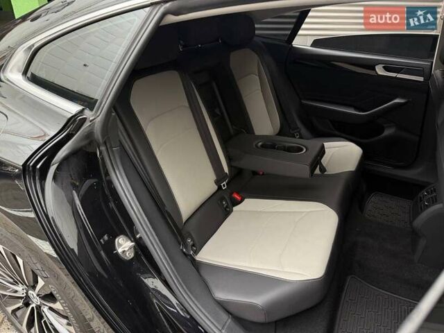 Черный Фольксваген Arteon, объемом двигателя 1.98 л и пробегом 91 тыс. км за 28990 $, фото 12 на Automoto.ua