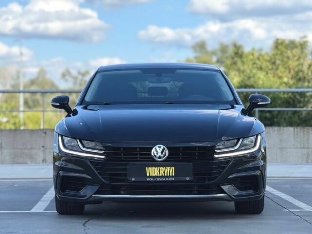 Черный Фольксваген Arteon, объемом двигателя 2 л и пробегом 113 тыс. км за 23650 $, фото 2 на Automoto.ua