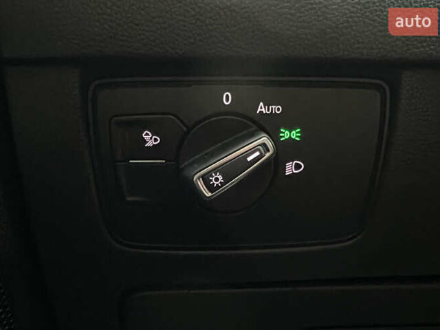 Черный Фольксваген Arteon, объемом двигателя 2 л и пробегом 22 тыс. км за 28800 $, фото 23 на Automoto.ua